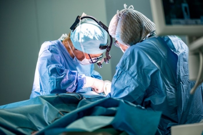 Burun Eğriliği Ameliyatı ile İlgili Sıkça Sorulan Sorular